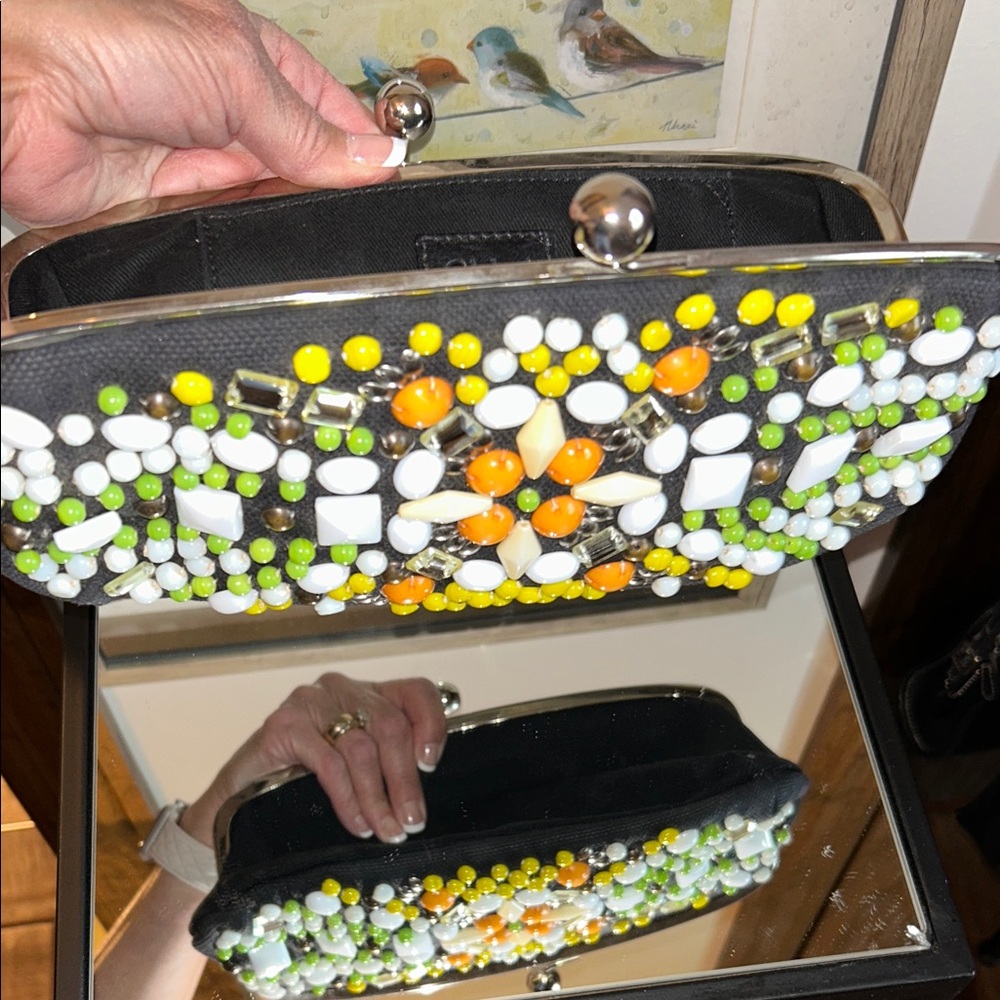 Chloe Black kiss lock Clutch with Colorful Beads - Picture 12 of 16